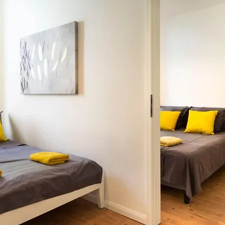 Cosy Two Br Self Checkin Street Parking * Берлин