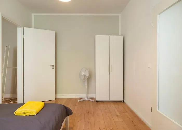 Cosy Two Br Self Checkin Street Parking * Berlim